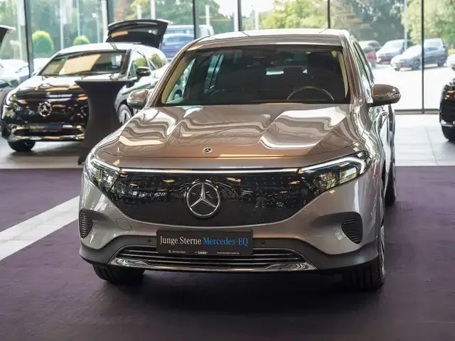 Mercedes-Benz EQB 300