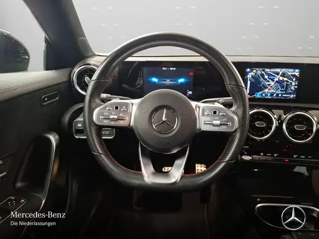 Mercedes-Benz CLA 180