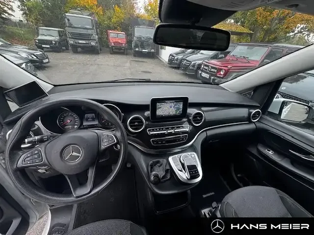 Mercedes-Benz V 200