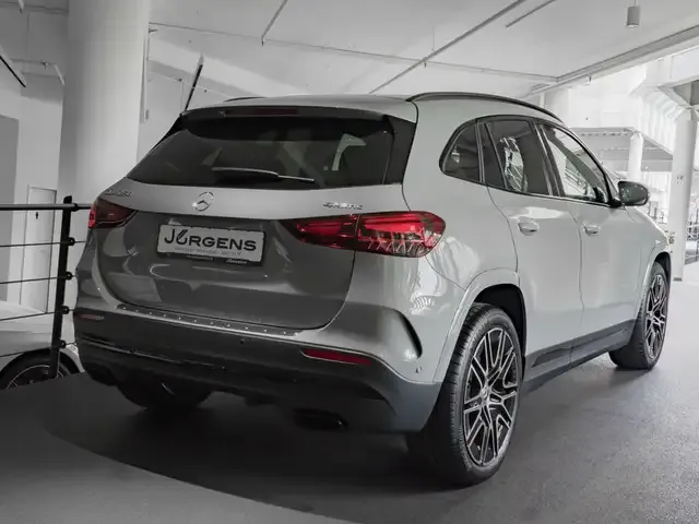 Mercedes-Benz GLA 250