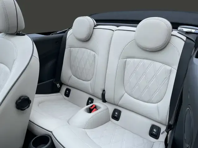 MINI Cooper Cabrio