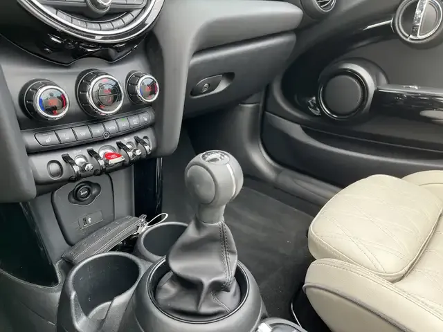 MINI Cooper Cabrio