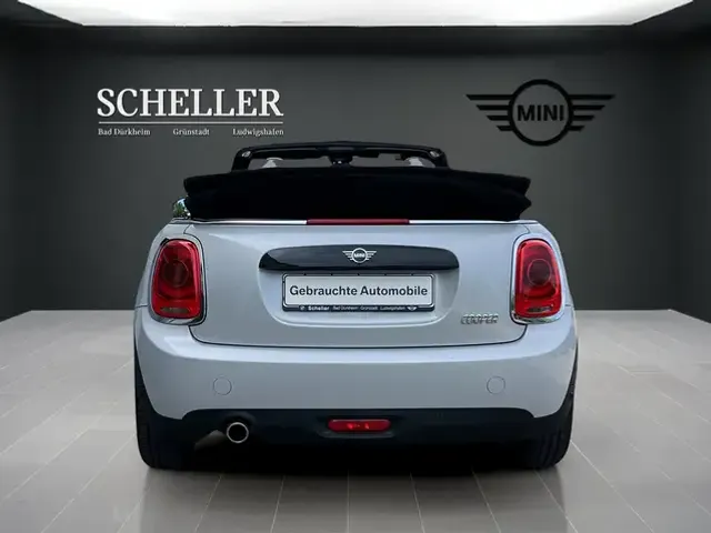 MINI Cooper Cabrio
