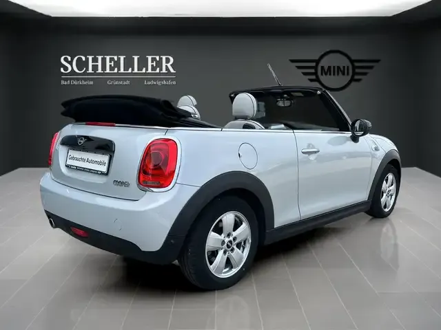 MINI Cooper Cabrio