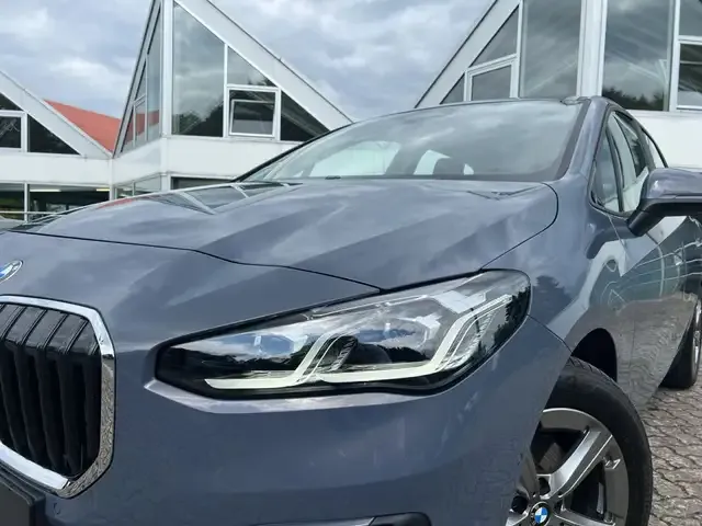 BMW 220