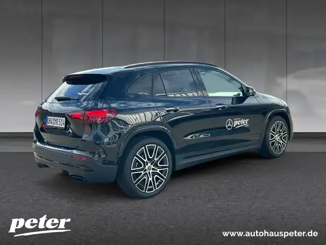 Mercedes-Benz GLA 200