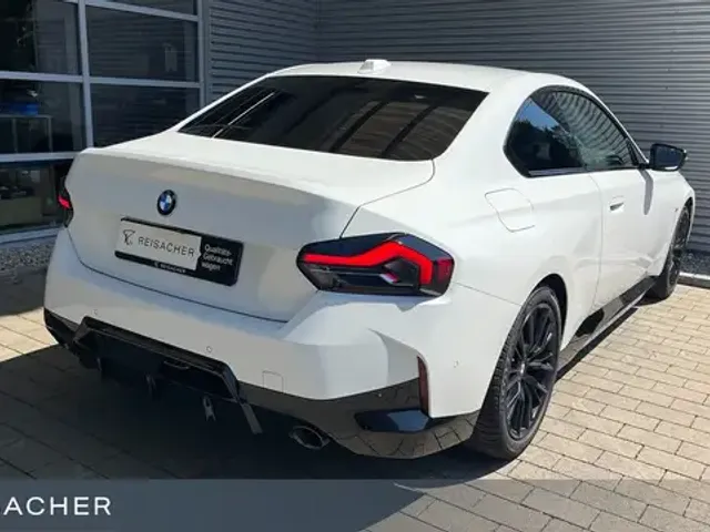 BMW 220
