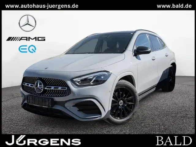 Mercedes-Benz GLA 220