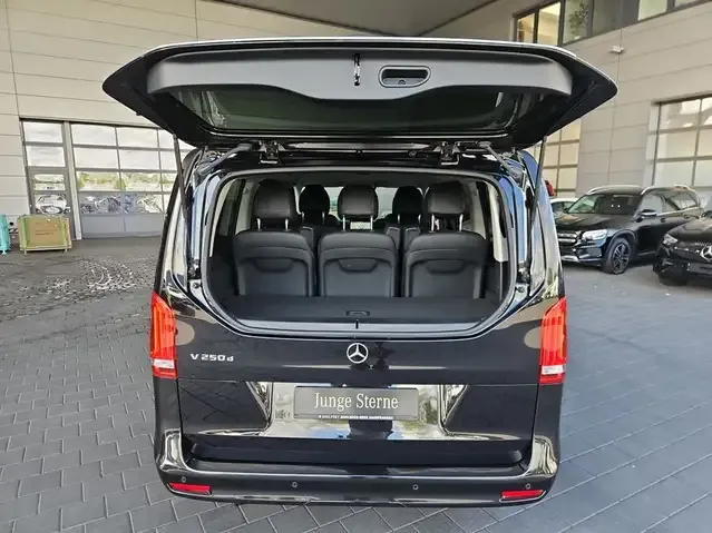 Mercedes-Benz V 250