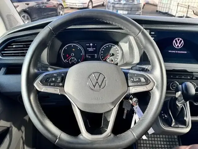 Volkswagen T6.1 Caravelle