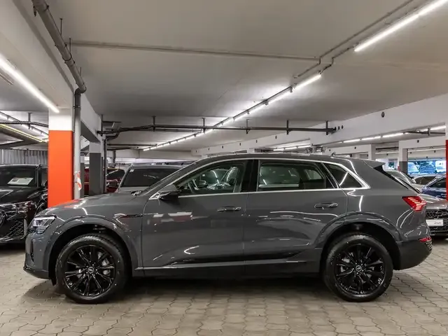 Audi Q8 e-tron