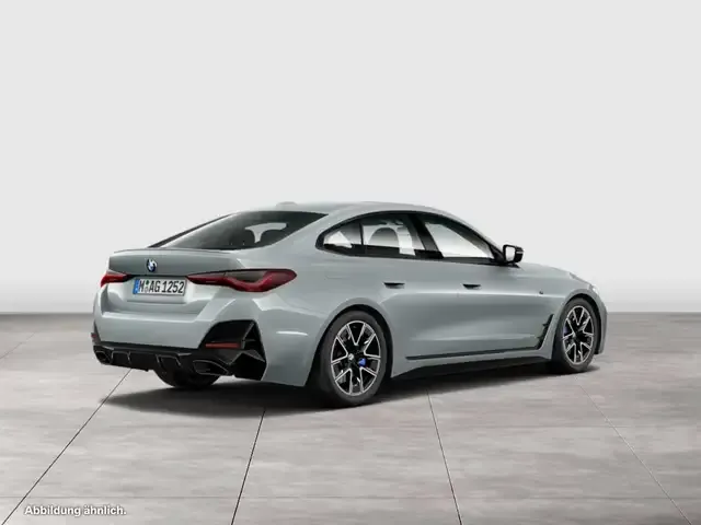 BMW 440