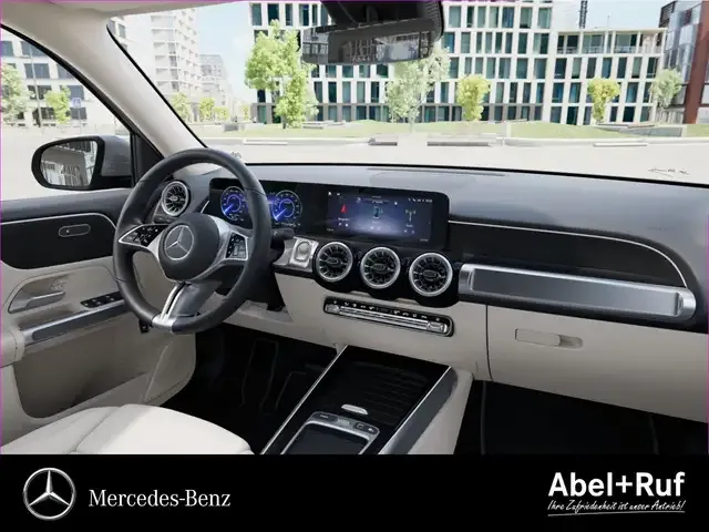 Mercedes-Benz EQB 300