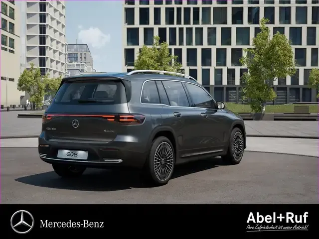 Mercedes-Benz EQB 300