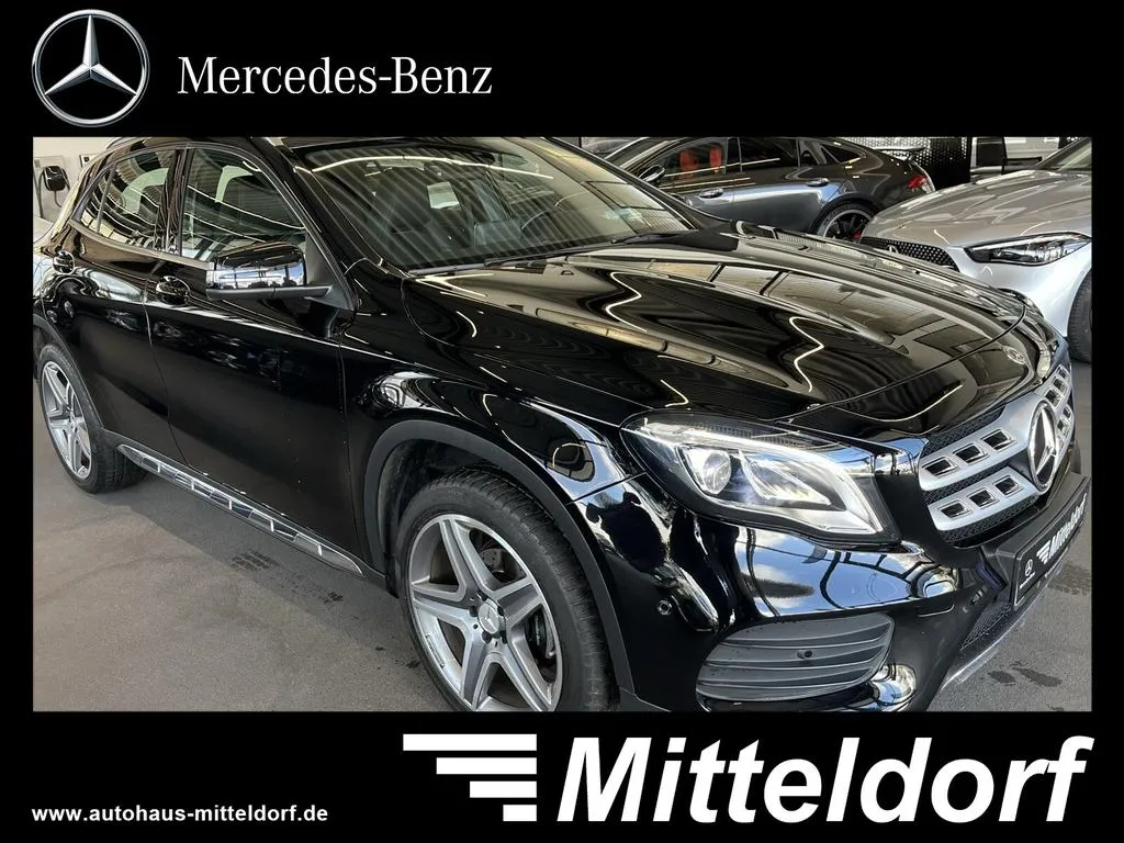 Mercedes-Benz GLA 200