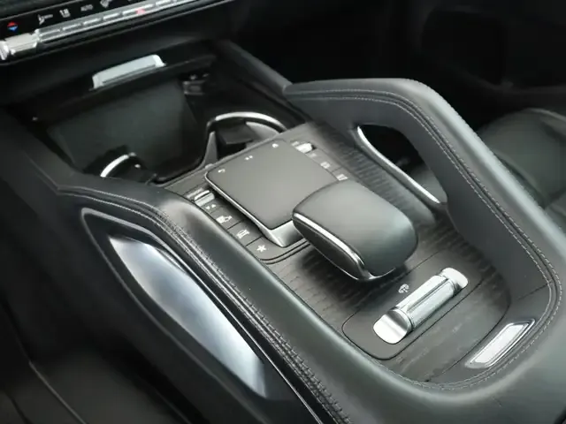 Mercedes-Benz GLS 400
