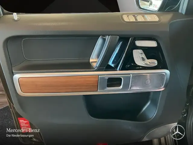 Mercedes-Benz G 400