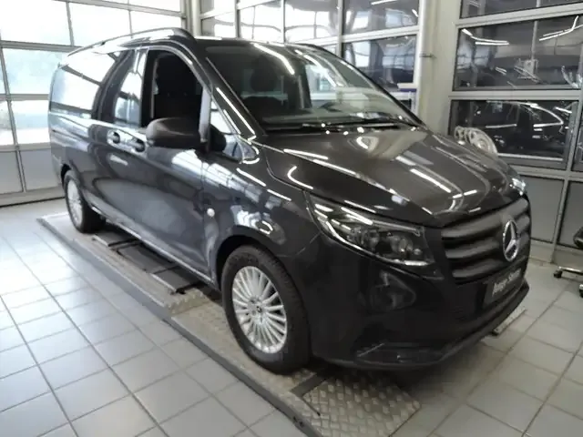 Mercedes-Benz Sonstiges
