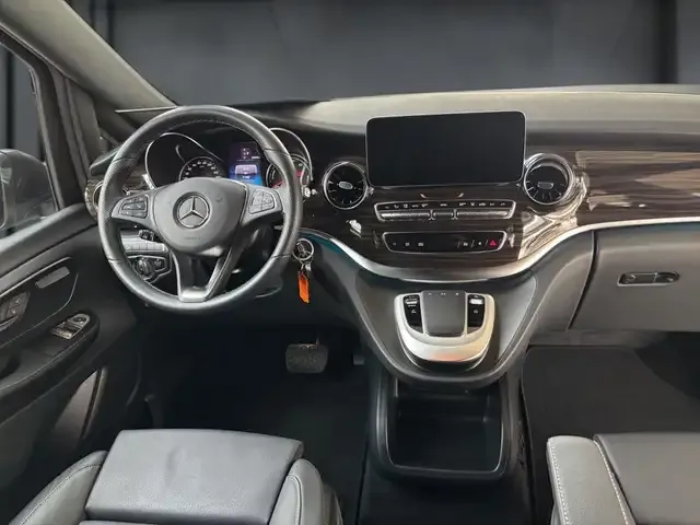 Mercedes-Benz EQV 300