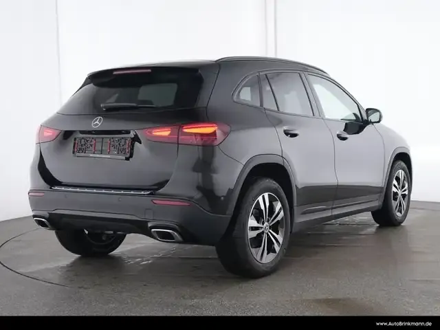 Mercedes-Benz GLA 180