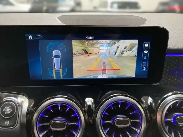 Mercedes-Benz GLB 200