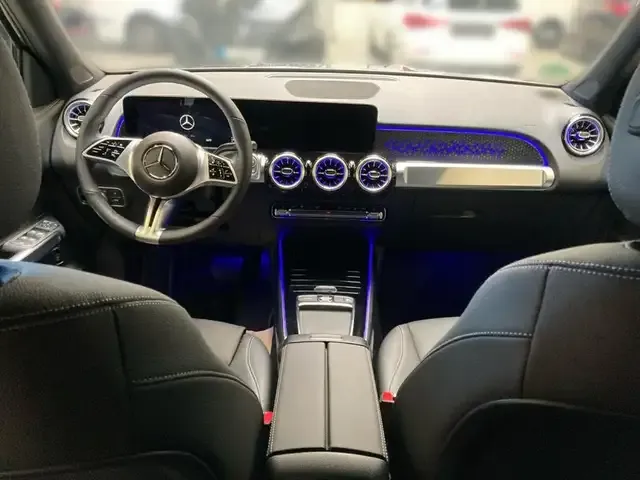 Mercedes-Benz GLB 200