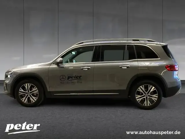 Mercedes-Benz GLB 200