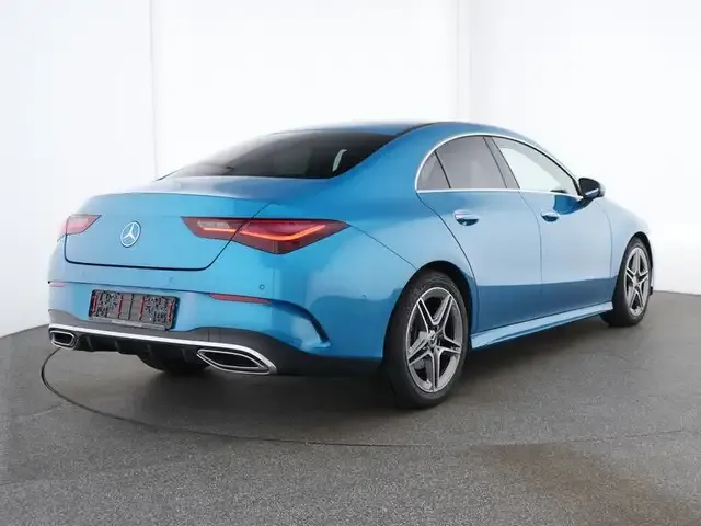 Mercedes-Benz CLA 200