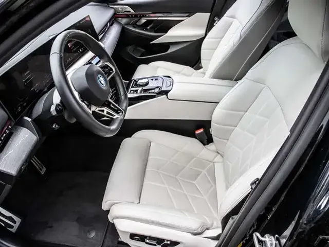 BMW 550