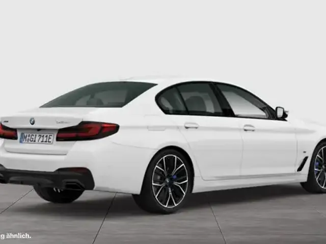 BMW 545