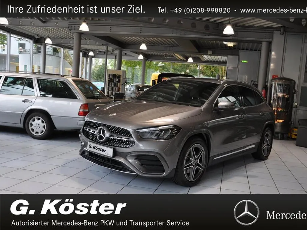 Mercedes-Benz GLA 220