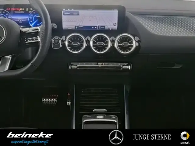 Mercedes-Benz EQA 300