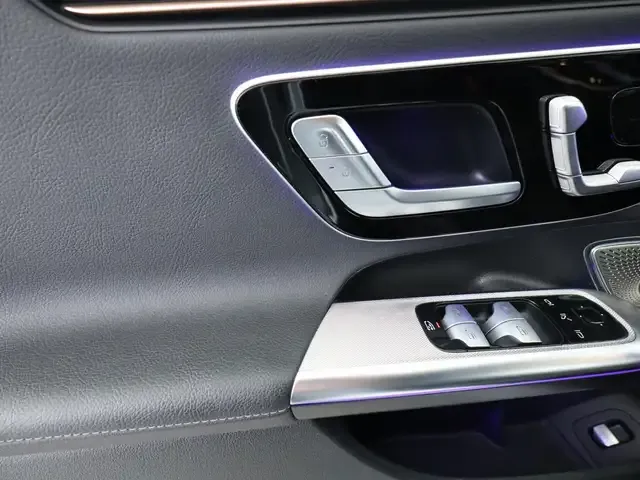 Mercedes-Benz EQE 350