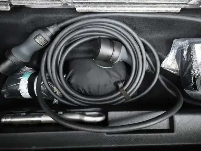 Mercedes-Benz EQE 350