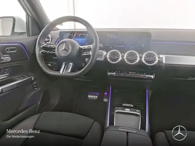 Mercedes-Benz GLB 200