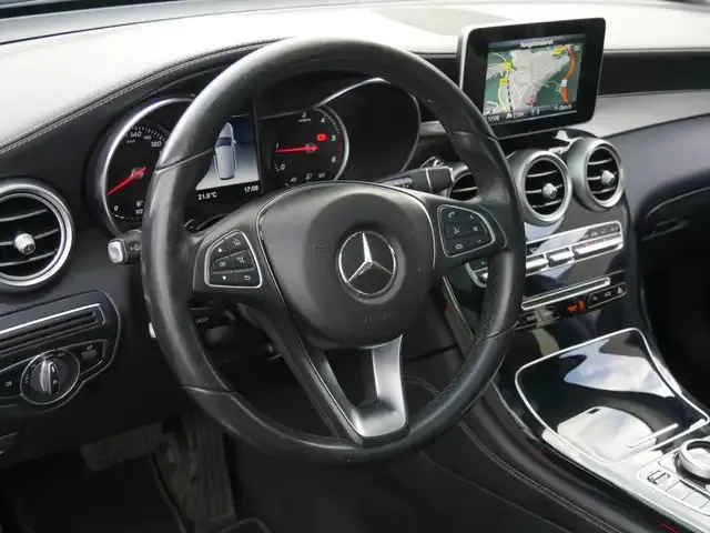 Mercedes-Benz GLC 220