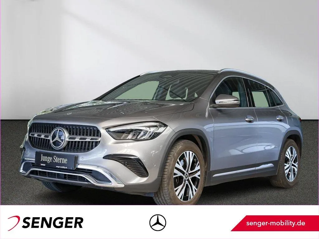 Mercedes-Benz GLA 200