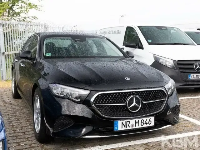 Mercedes-Benz E 200
