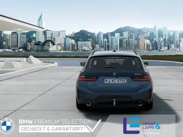 BMW 330