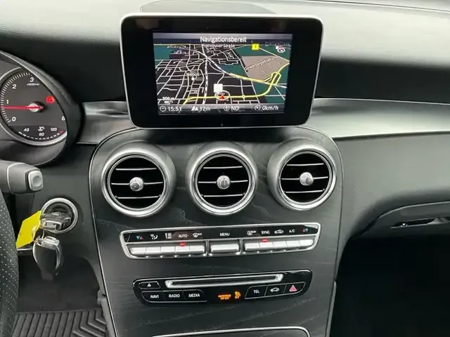 Mercedes-Benz GLC 220