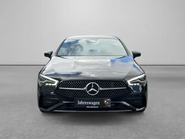 Mercedes-Benz CLA 220