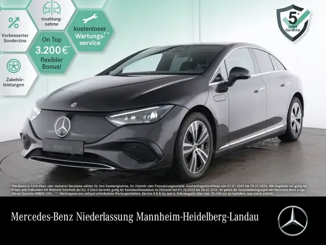 Mercedes-Benz EQE 300