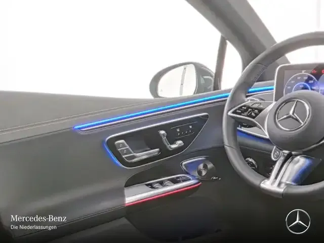 Mercedes-Benz EQE 300