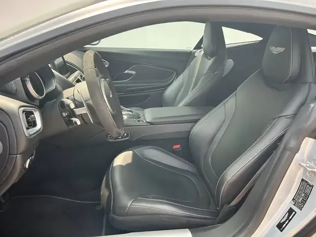 Aston Martin DB11