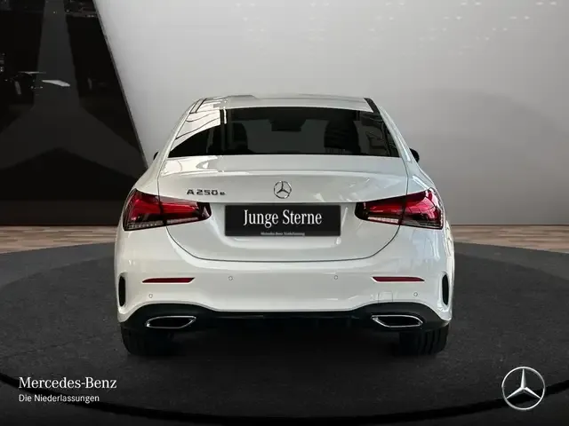 Mercedes-Benz A 250
