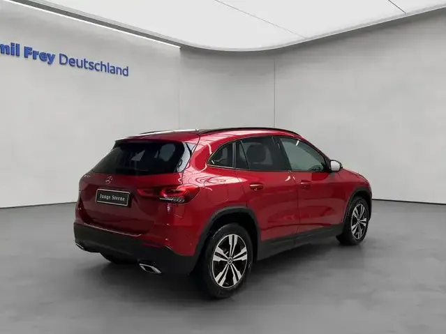 Mercedes-Benz GLA 250
