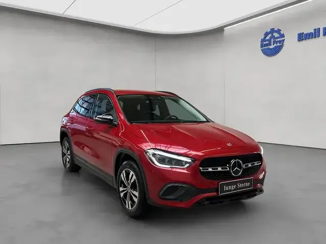 Mercedes-Benz GLA 250