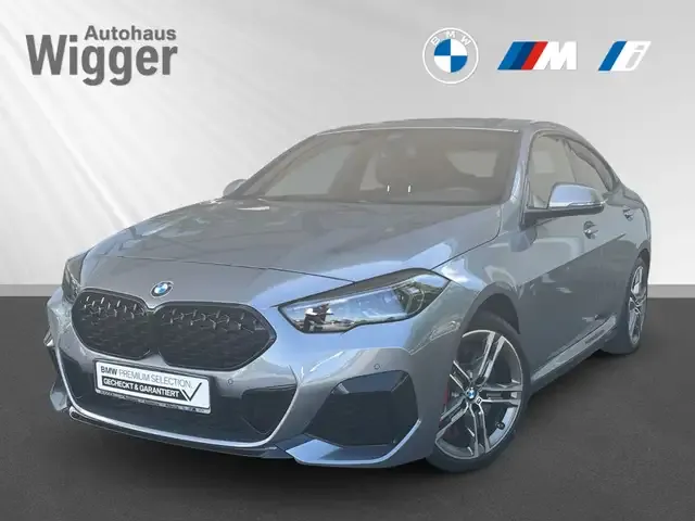 BMW 235