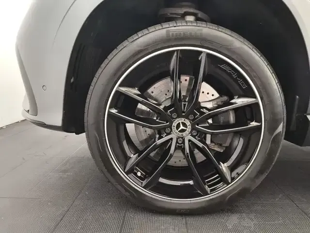 Mercedes-Benz GLE 400
