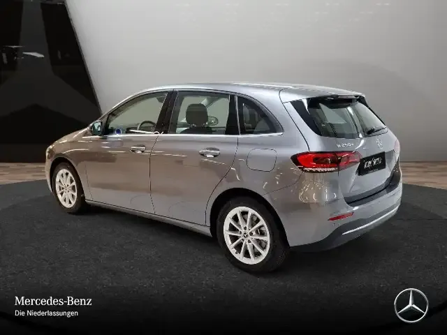 Mercedes-Benz B 250